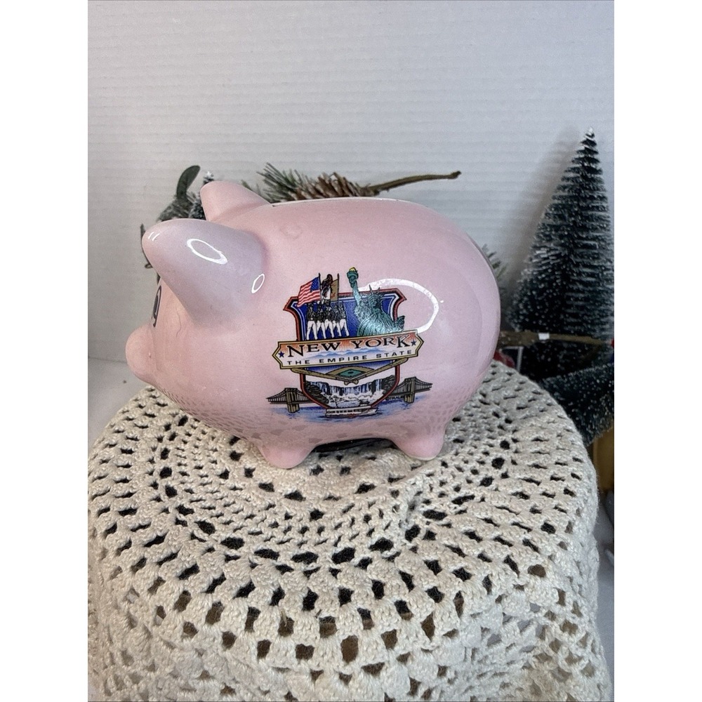New York Vtg.Collectible Novelty Handpainted Souvenir Ceramic Pig Piggy Bank.